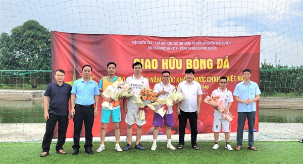 Viện KSND huyện Phú Xuyên Giao lưu bóng đá chào mừng ngày Quốc khánh nước CHXHCN Việt Nam (02/9/1945 - 02/9/2024)